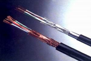 計算機(jī)用（屏蔽）電纜